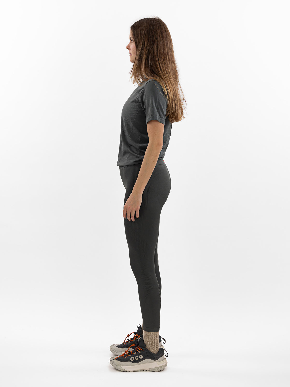 The Mountain Studio TA-1303 T-shirt Damen Off-white Off-White Bild 7