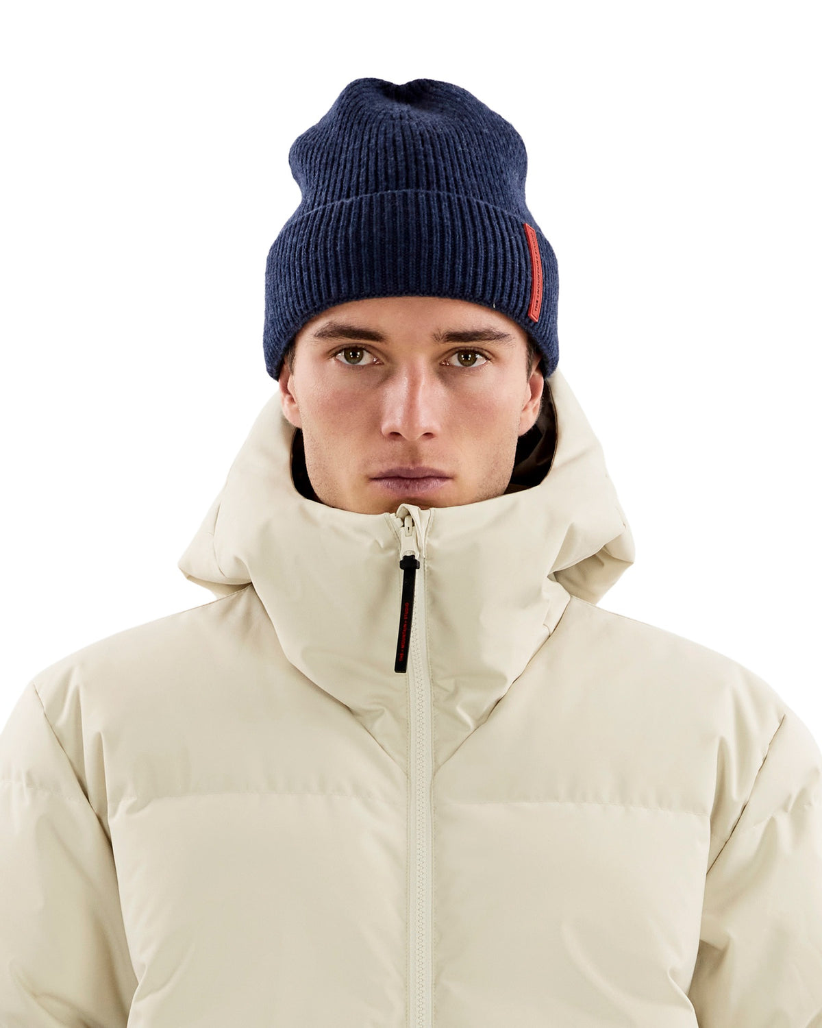 The Mountain Studio C-12 Are Unisex-Wollmütze Off-White Bild 15