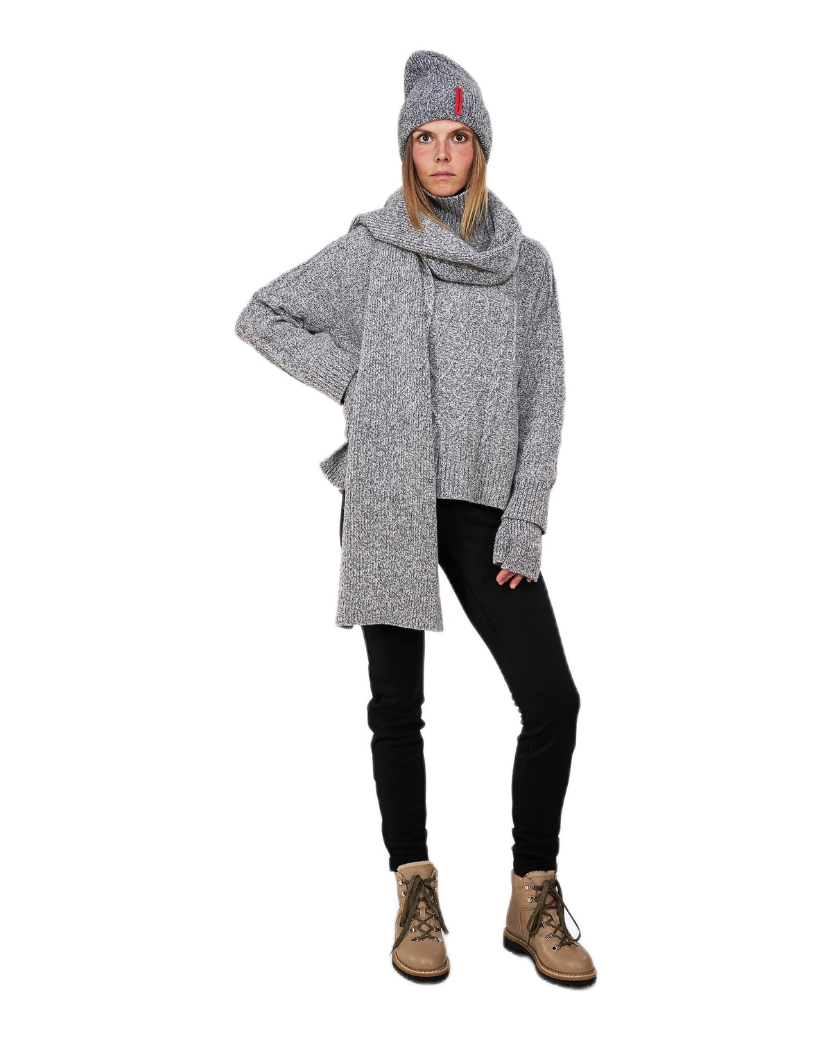 The Mountain Studio C-22 Unisex-Strickmütze – Grey Melange grau Bild 4