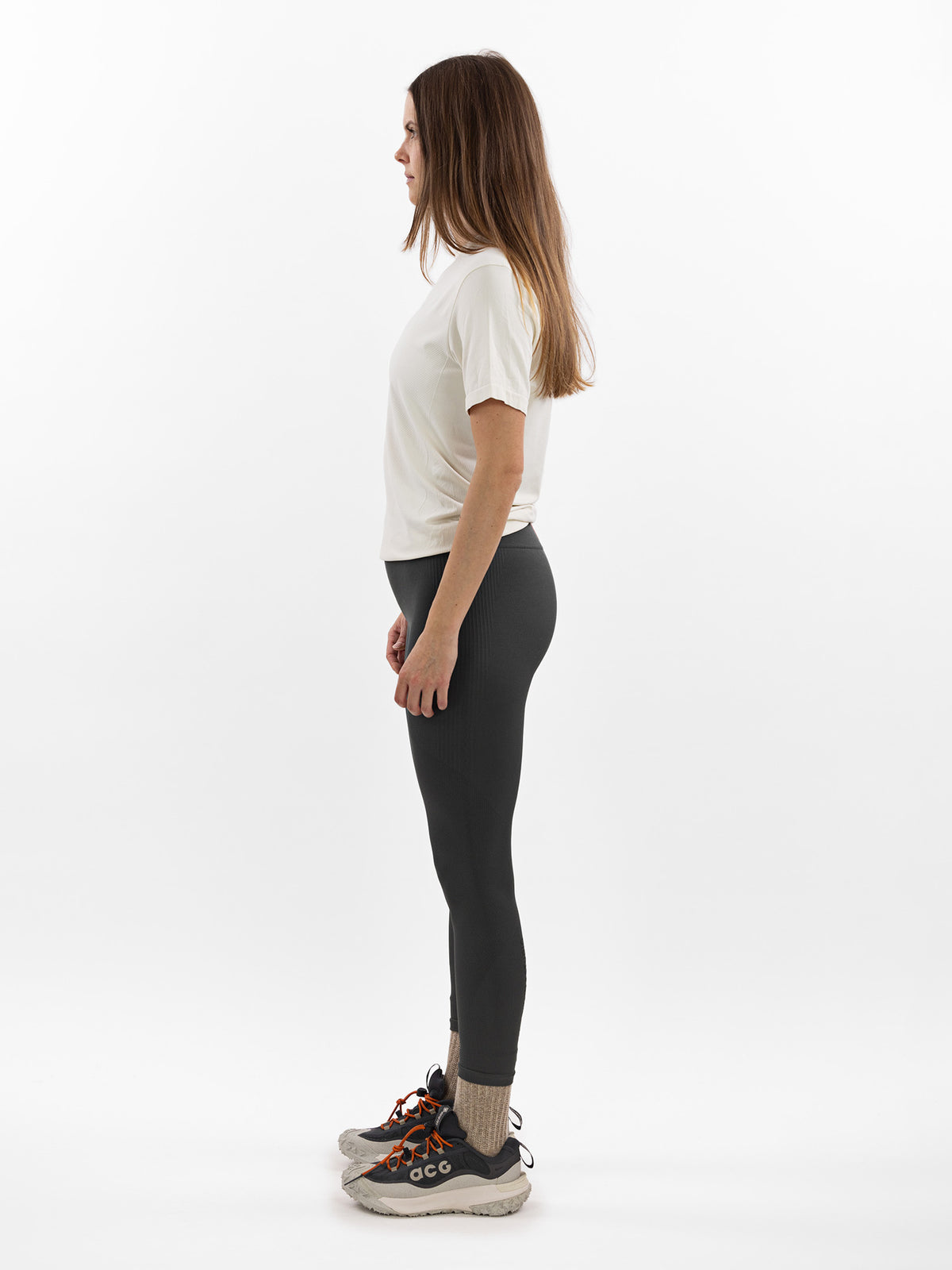 The Mountain Studio TA-1303 T-shirt Damen Off-white Off-White Bild 3